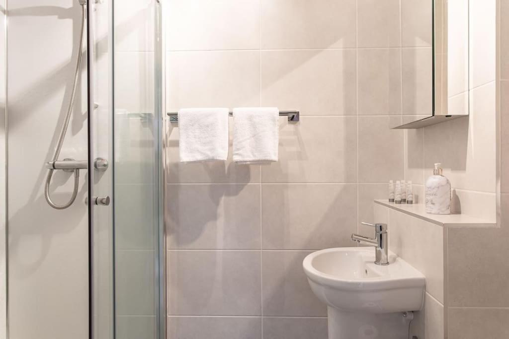 Best City Centre Luxurious Home Free Parking Belfast Kültér fotó